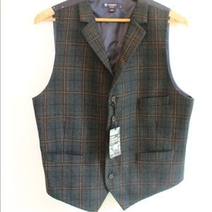 Daniel Cremieux Vest